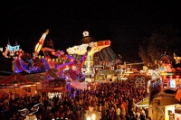 <P><FONT color=#ff0000 size=4>Rheder Kirmes&nbsp; - einfach zum verlieben. </FONT></P>
